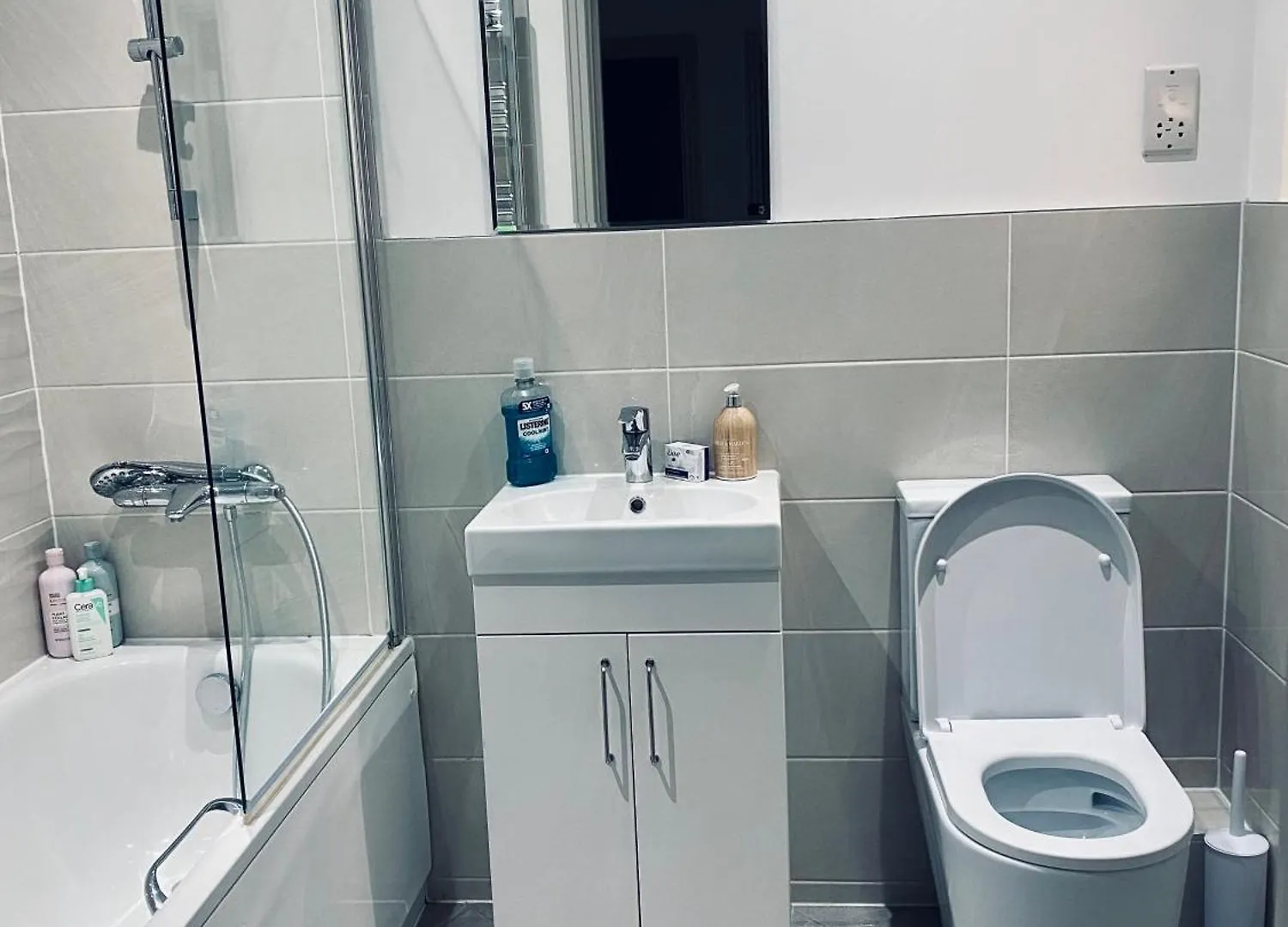 Nice Double Room With Private Bathroom Barking  Barking (Greater London)