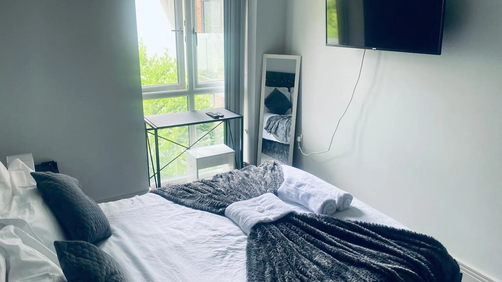 Nice Double Room With Private Bathroom Barking  0*, Barking (Greater London) United Kingdom