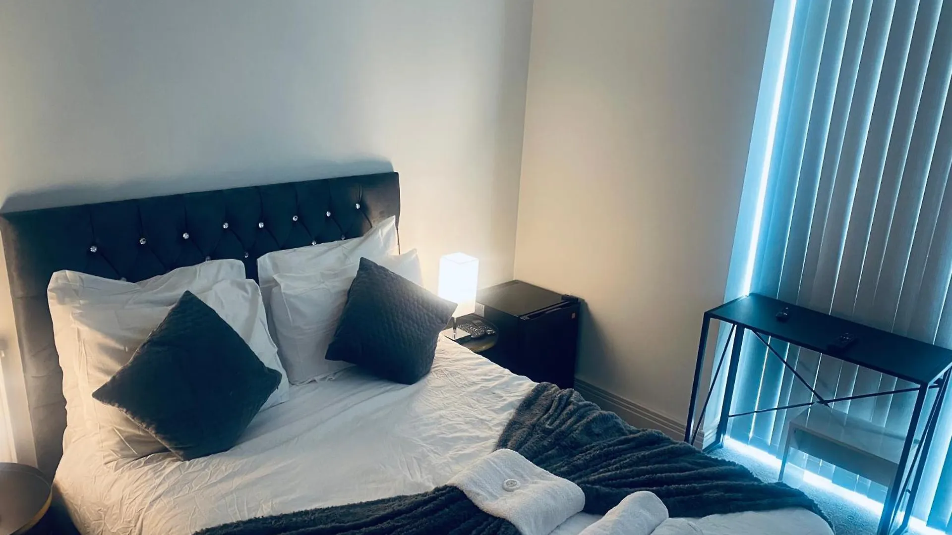 Homestay Nice Double Room With Private Bathroom Barking